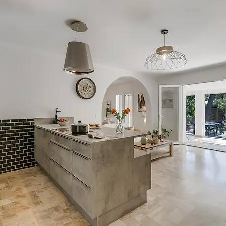 Sunlight Escape St Raphael - Happy Villa