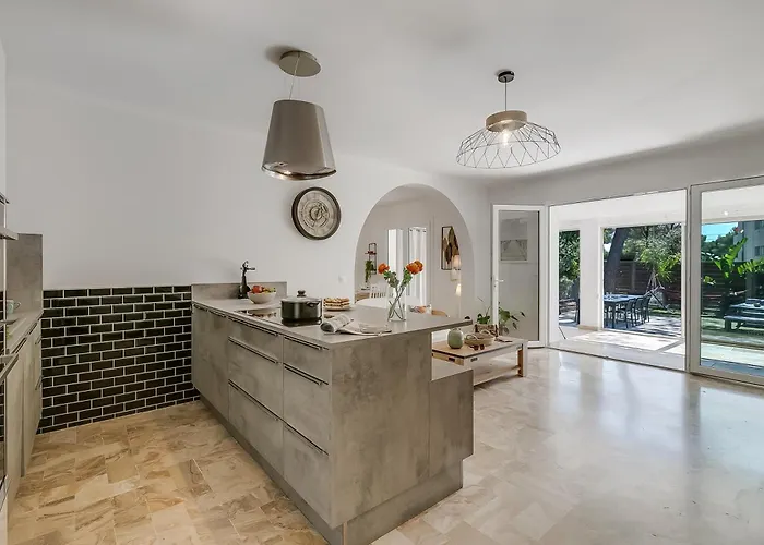 Sunlight Escape St Raphael - Happy Villa