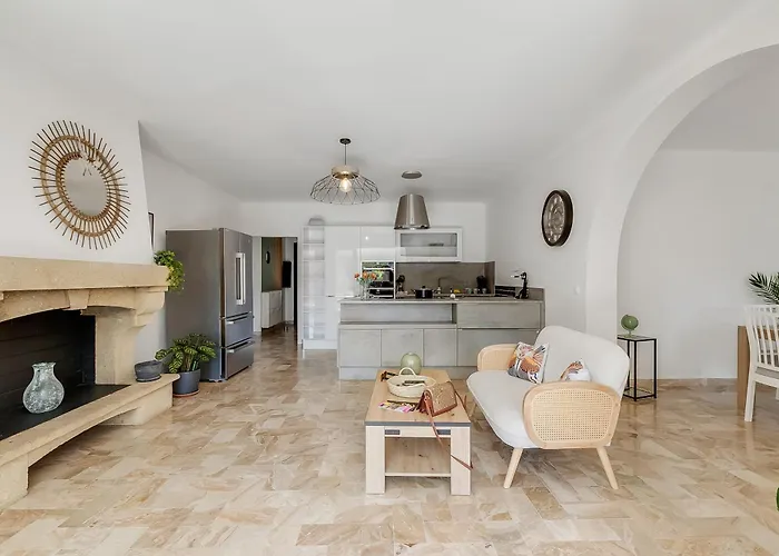 Villa Sunlight Escape St Raphael - Happy